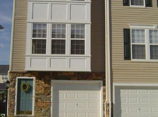 23048 Fontwell Sq, Sterling, VA 20166