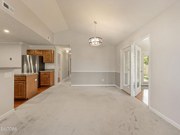 5th image of 2008 Cochran Pl