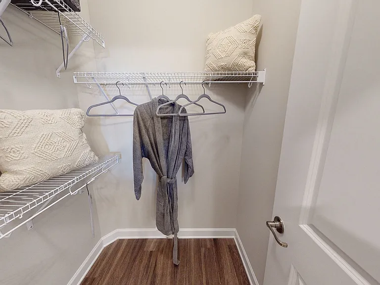 Clairmont at Trinity — Photo 10
