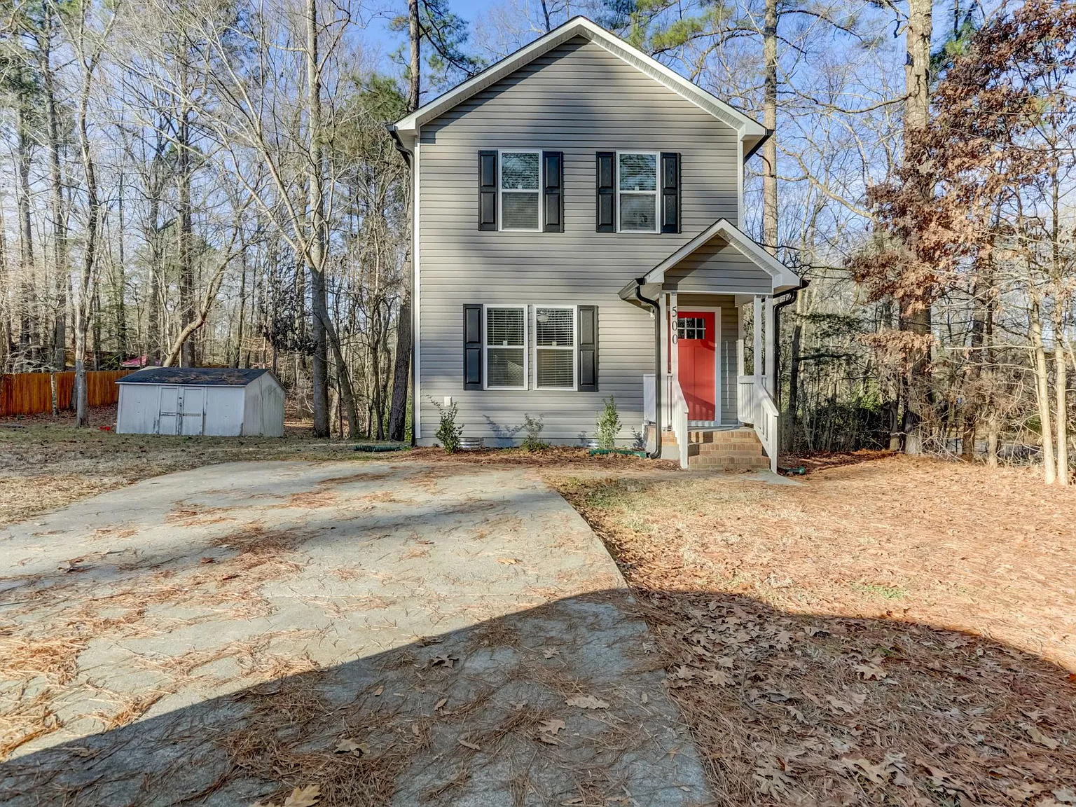 3 bed, 2.5 bath, 1286 sqft, $2,100 — Photo 2