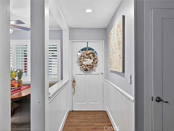 3rd image of 1055 Roosevelt Rd