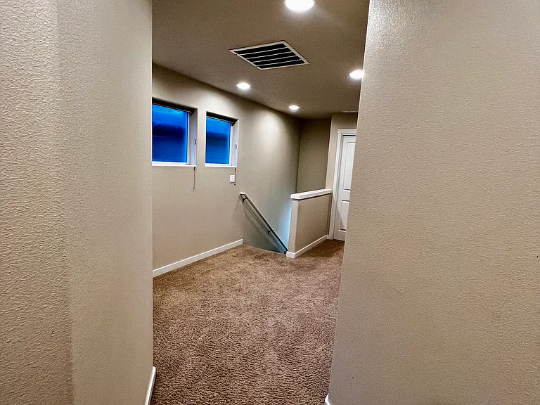 429 SW 202nd Ter — Photo 16