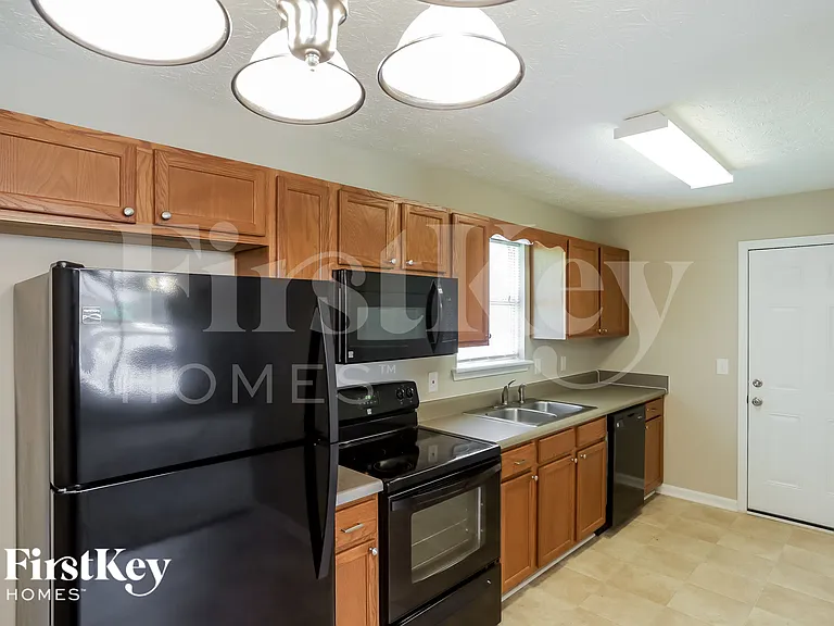 88 Ravenwood Ln — Photo 6