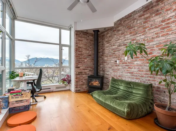 2515 Ontario St #316, Vancouver, BC V5T 4V4