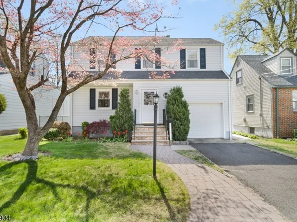 221 Hillside Rd, Linden City, NJ 07036