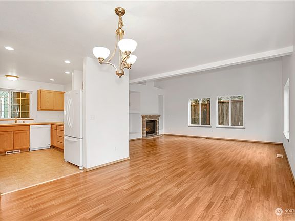 5th image of 1301 Mills Landing Court SE