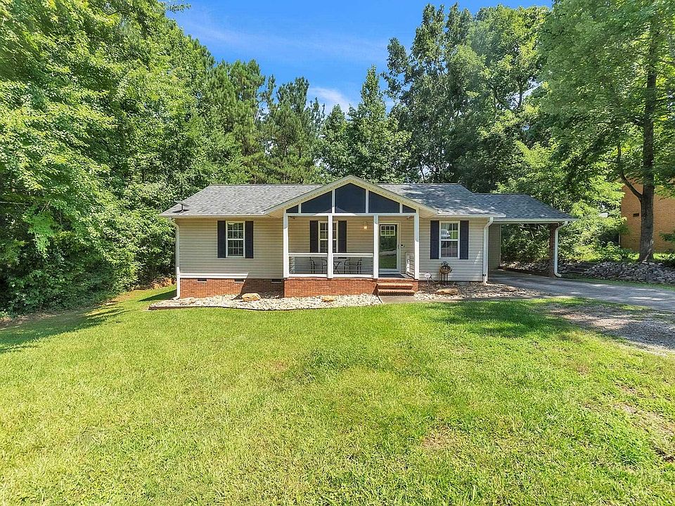 1st image of 310 Crescent Dr