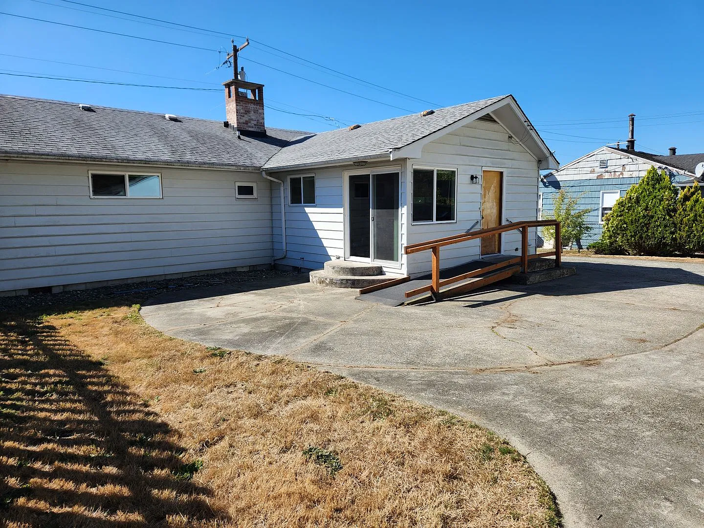 Modern & Classic Retro 2 Bedroom Duplex — Photo 2