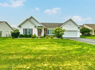 75 Emery Run, Rochester, NY 14612