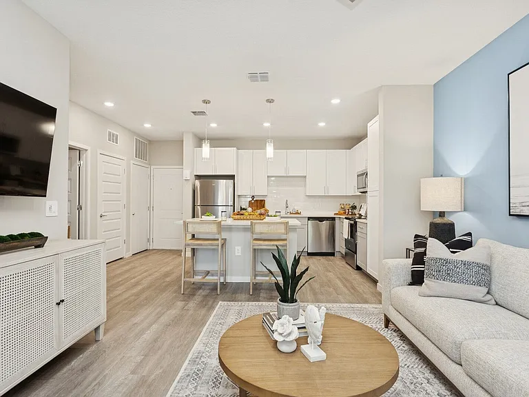 Ascend Angeline — Photo 10
