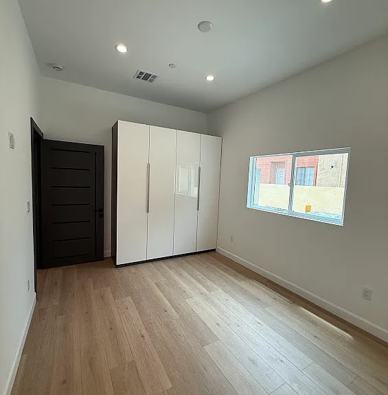 321 Porter St #B — Photo 8
