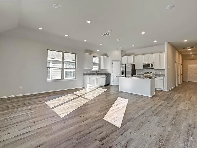 7074 Gentle Breeze Dr — Photo 5