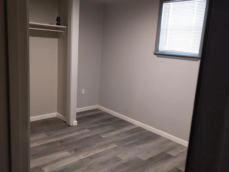 4625 Rochester Dr — Photo 9