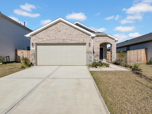 319 Bismuth Dr, Crosby, TX 77532