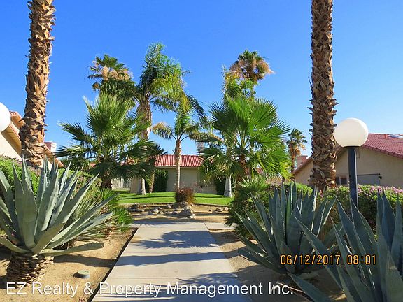 2nd image of 79210 Avenue 42 APT D2