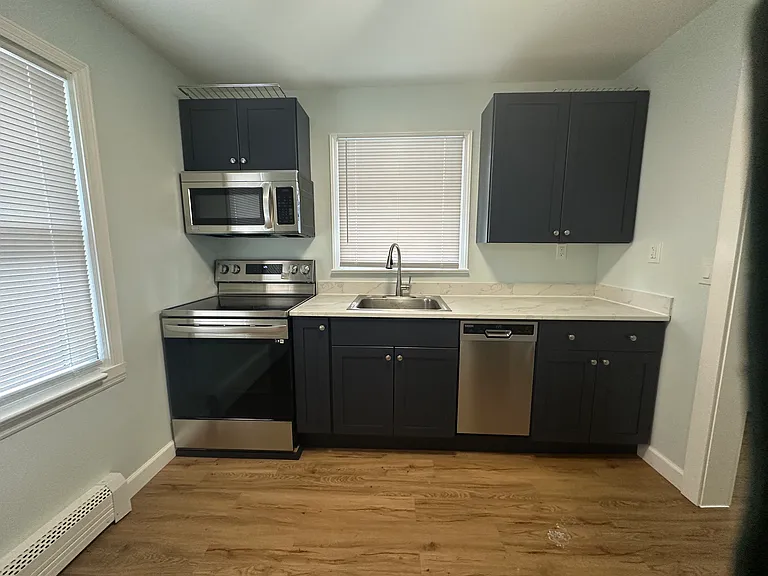 359 Main St #A — Photo 2