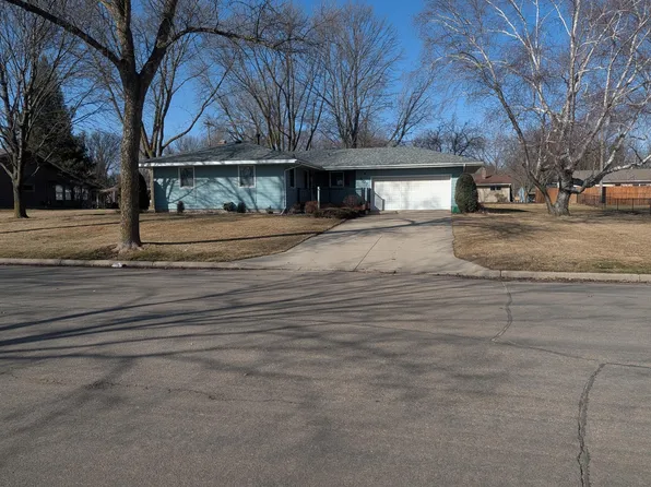 507 S 13th St, Montevideo, MN 56265