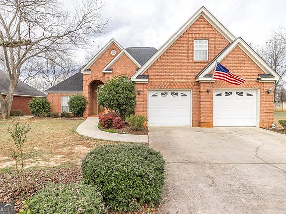 2nd image of 116 Tivoli Park Rd