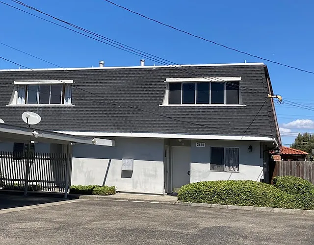 2135 Aldengate Way