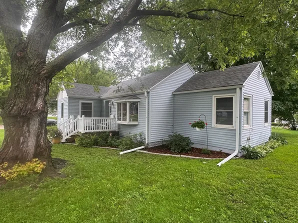 1301 Hill Ave, Spirit Lake, IA 51360