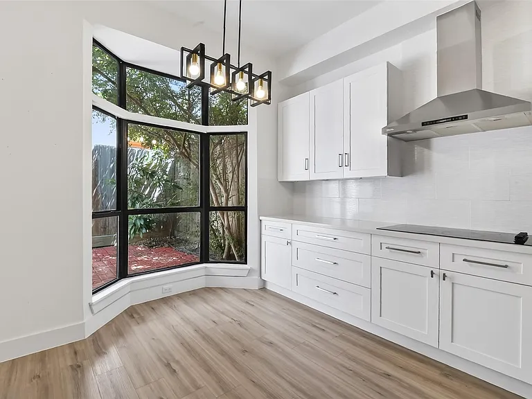 1535 Potomac Dr #A — Photo 3