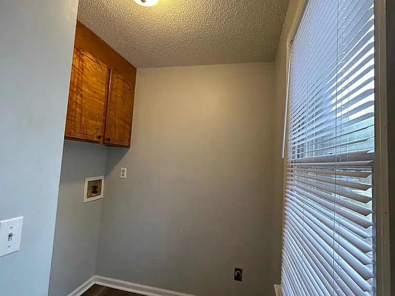1 Crescent Ln #1 — Photo 12