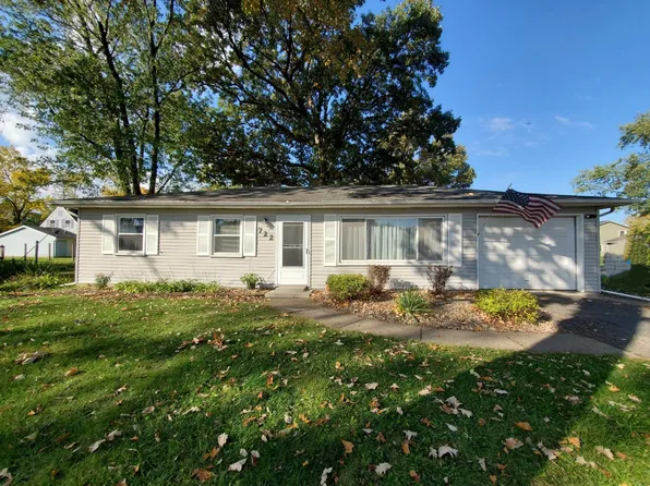 722 Fremont Rd, Valparaiso, IN 46385