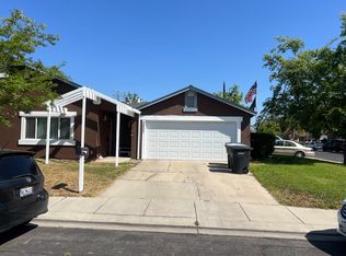 3037 Snowberry Ln, Modesto, CA 95354