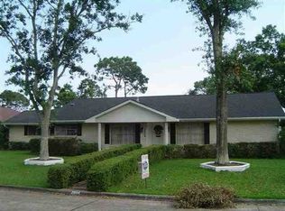 2604 Willowick Dr, Port Arthur, TX 77640