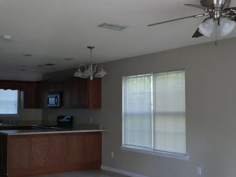 149 W Main St — Photo 2