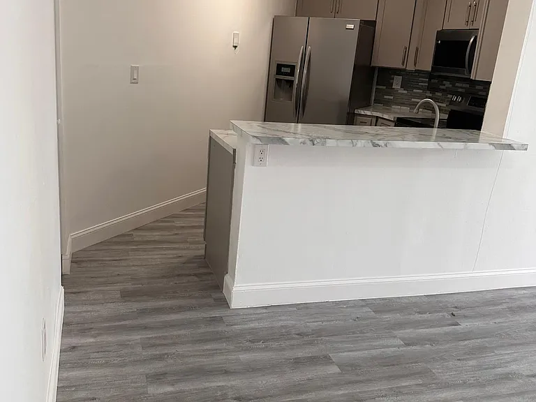 9419 Fontainebleau Blvd #107 — Photo 34