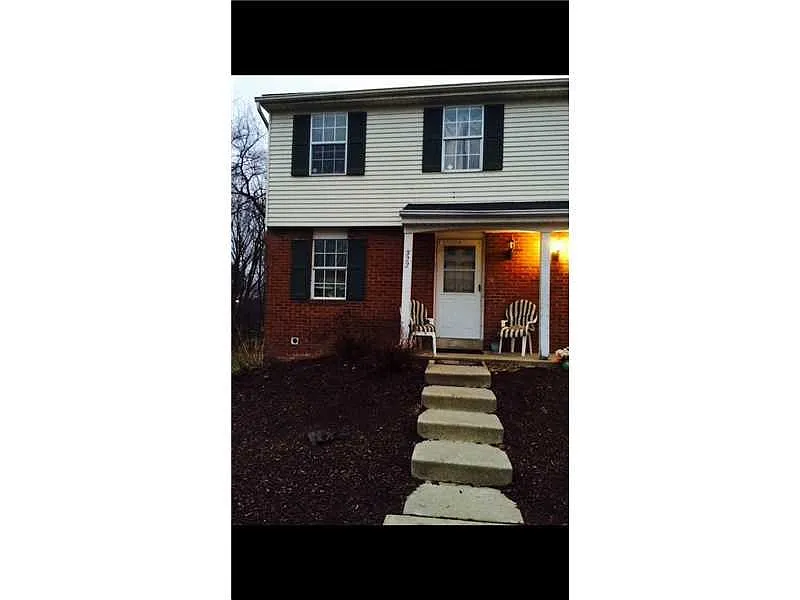 322 Bellford Ct photo 1