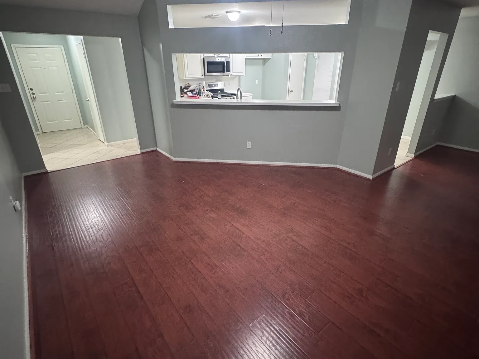 3 bed, 1519 sqft, $1,990 — Photo 3