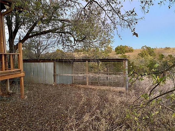 4th image of 28015 County Street 2640