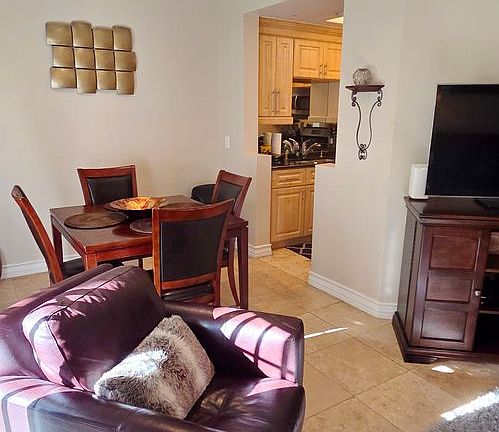 4th image of 210 E Flamingo Rd Unit 208