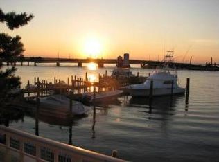 738 Pleasure Ave, Ocean City, NJ 08226