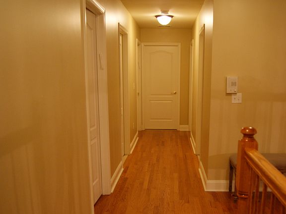 5th image of 245 Chestnut St
