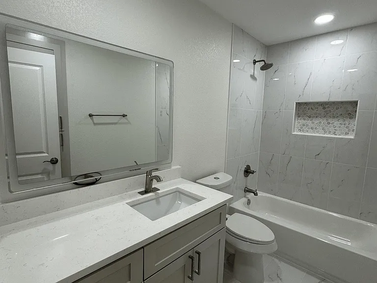 625 Camilla Ln #625 — Photo 14