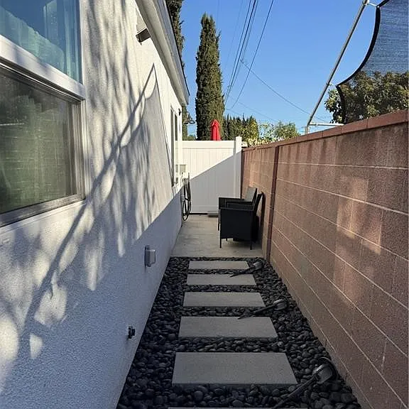 2404 W Mills Dr — Photo 18