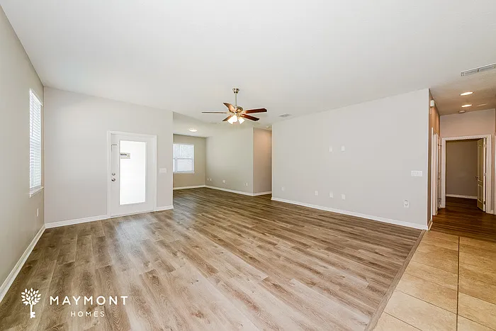 3 bed, 2.0 bath, 2019 sqft, $2,245 — Photo 4