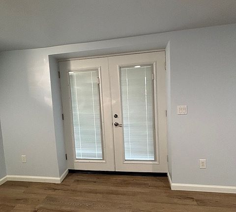 5th image of 10498 King Rd
