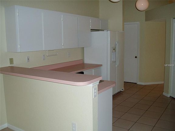 3rd image of 18227 Wintergarden Ave