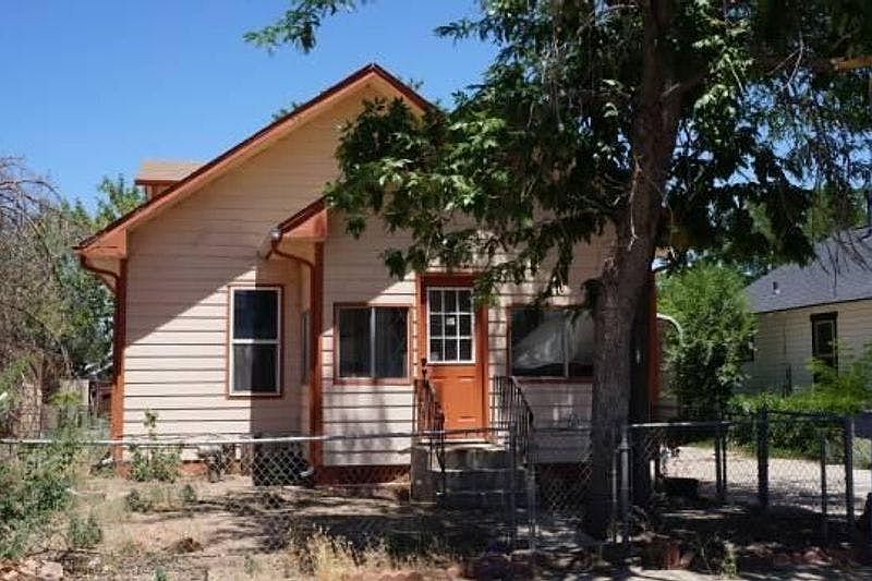 1st image of 213 2nd St