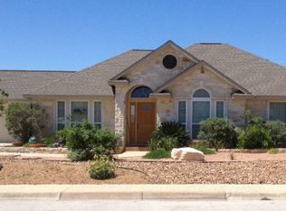 1900 Summit Top Dr, Kerrville, TX 78028