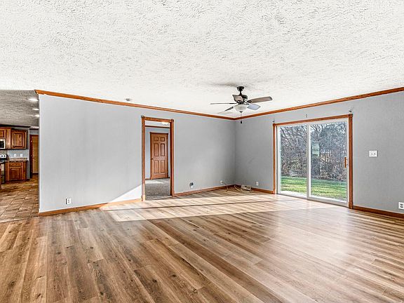 4th image of 18934 Joan Kay Ln