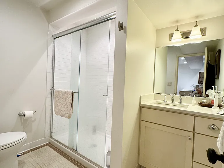 1707 Taylor Ave N #1707DP — Photo 11