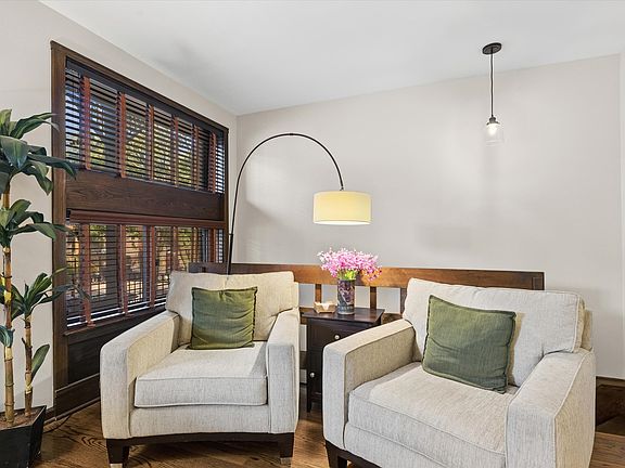 5th image of 941 W Gunnison St APT 1W