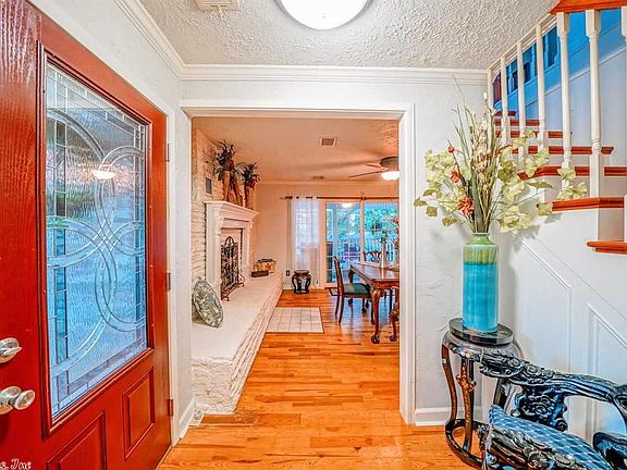 4th image of 309 Lakeshore Dr