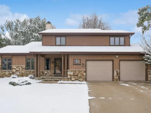 865 Portside Ct, Oshkosh, WI 54901