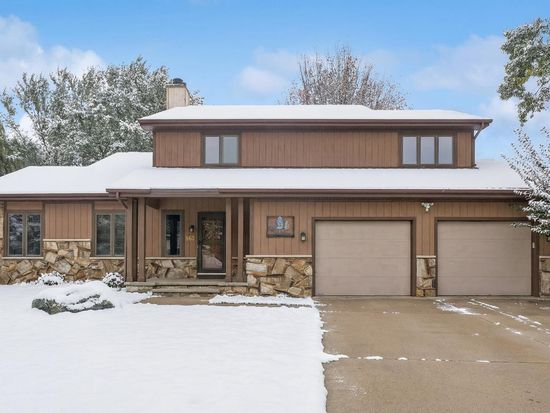 865 Portside Ct, Oshkosh, WI 54901